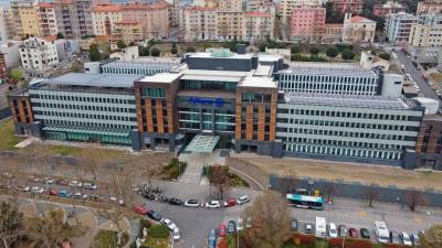 Sedež zavarovalnice Allianz na Trgu Irneri (FOTODAMJ@N)