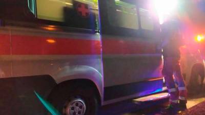 Rreševalci deželne službe za nujno medicinsko pomoč Sores so voznika prepeljali v katinarsko bolnišnico