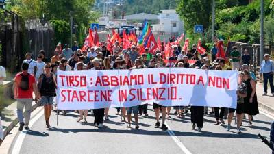 Protestni sprevod, ki je potekal 8. avgusta po miljskih ulicah za tovarno Tirso, je priredil sindikat CGIL (FOTODAMJ@N)