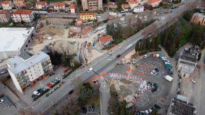 Istrska ulica ujeta med gradbiščema (FOTODAMJ@N)