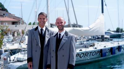 Ramon Schuerch (levo) in Piero Pellizon (desno)skrbita za goste v Portopiccolu