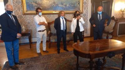 V občinski palači so danes predstavili drugi memorial Figli delle stelle