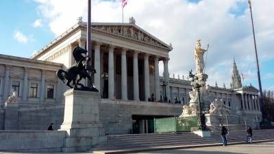 O zakonu bo razpravljal proračunski odbor parlamenta na Dunaju