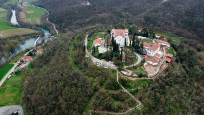 Druga etapa goriškega camina poteka od Zagraja do Mirenskega gradu (na fotografiji) (ITERGORITIENSE.EU)