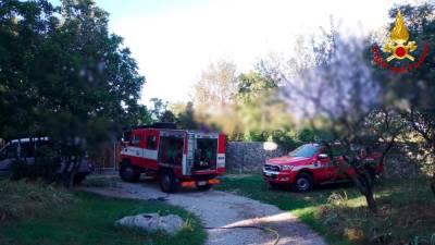 Gasilci so gasili požar med Zgonikom in Gabrovcem (GASILCI)