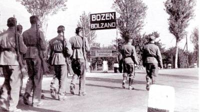 Mimohod nemškega regimenta Bozen