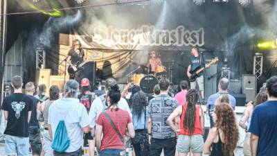 Prizor festivala psihedelične glasbe StonerKras na proseškem B’lancu (FOTODAMJ@N)
