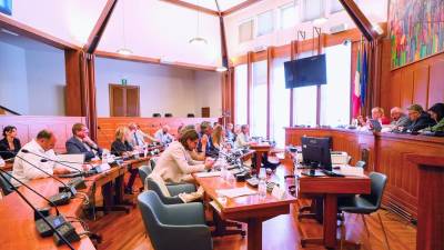 Zasedanju je predsedoval deželni svetnik Bernardis, obračun o izvršenih projektih sta predstavila župan Ziberna in odbornica Artico