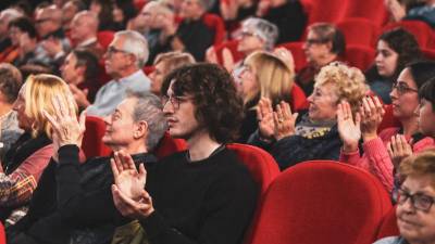 Ko fizična lakota prerase v potrebo po človeški bližini