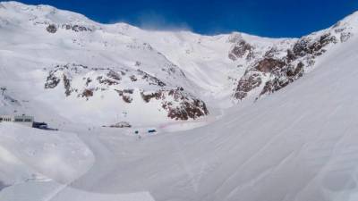 V soboto je snežni plaz terjal tri žrtve v dolini Senales (ANSA, fotografija je simbolična)