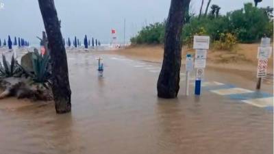 Današnje slabo vreme v Lignanu (OBČINA LIGNANO SABBIADORO/FACEBOOK)