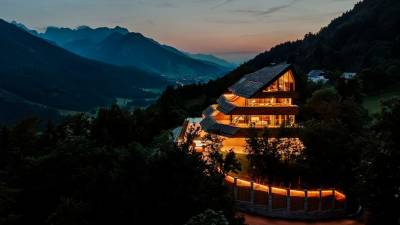 Največ med slovenskimi hoteli, dva ključa, je prejel Chalet Sofija nad Gozdom Martuljkom