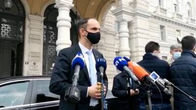 Slovenski zunanji minister Anže Logar pred novinarji (FOTODAMJ@N)