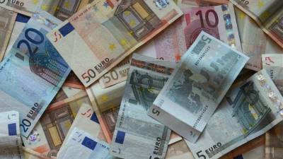 Mesec november je posvečen finančnemu izobraževanju