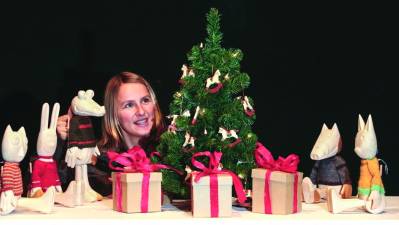 Prizor predstave Kroki in prijatelji (FRU-FRU)