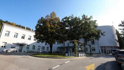 Satelitski urgentni center bodo umestili na območje ob Bolnišnici Sežana (PRIMORSKE NOVICE/TOMAŽ PRIMOŽIČ/FPA)