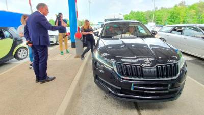 Minister Cappelli na Jelšanah pozdravlja slovenske goste (TWITTER)