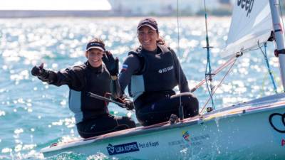 Tina Mrak in Veronika Macarol