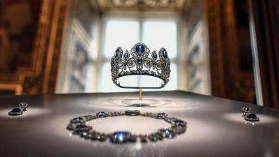 Tatovi so iz Apolonove galerije odnesli osem kosov nakita v skupni vrednosti 88 milijonov evrov