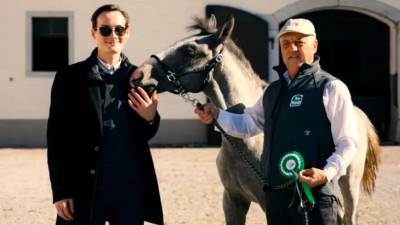 Domen Prevc danes v Kobilarni Lipica (KOBILARNA LIPICA)