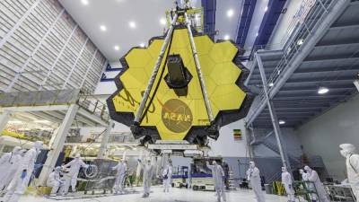 Teleskop James Webb je sledove ogljikovega dioksida odkril v atmosferi planeta WASP-39 b