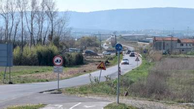 Od priključka na krožno križišče z Jadransko cesto do krožišča pri kamionskem terminalu bo veljala popolna zapora (OBČINA ANKARAN)