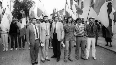Fašistični shod v Bazovici 8. junija 1984, z leve Giacomelli, Grilz, Fini, Menia, Sluga (ARHIV)