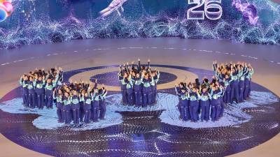 Na zaprtju olimpijskih iger so sodelovali tudi prostovoljci (ANSA)