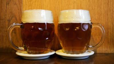 Lani je bilo treba v slovenski gostilni za vrček piva v povprečju odšteti 2,39 evra