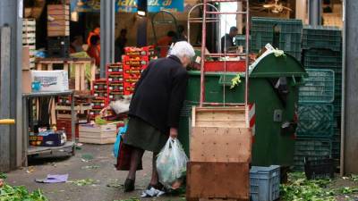 V Italiji je 16 odstotkov starejših od 65 let na robu revščine, kljub temu pa ravno najstarejši finančno pomagajo mlajšim generacijam (ANSA)