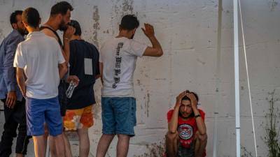 Skupina migrantov, ki je preživela tragičen brodolom v Jonskem morju (ANSA)