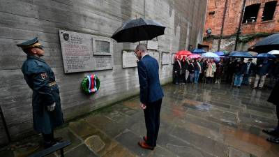 Žrtvam Rižarne se je v imenu Republike Slovenije poklonil Matej Tašner Vatovec, poslanec Levice v slovenskem državnem zboru (FOTODAMJ@N)