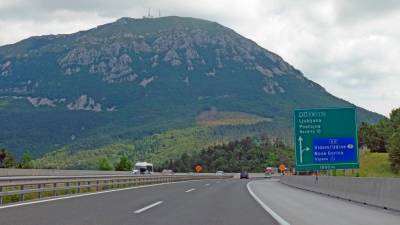 Primorska avtocesta v smeri Ljubljane, fotografija je simbolična (ARHIV)