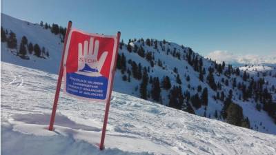 Nevarnost snežnih plazov je te dni visoka (ANSA)