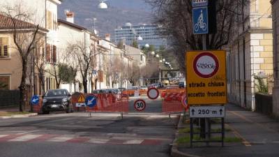 Škabrijelova ulica še zaprta za motorni promet