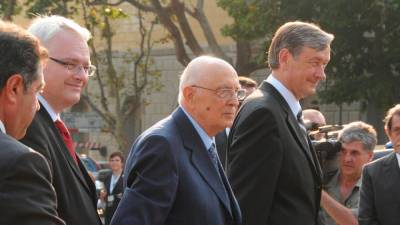 Od leve Ivo Josipović, Giorgio Napolitano in Danilo Türk julija leta 2010 v Trstu (ARHIV)