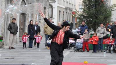 Ulični umetnik (ARHIV)