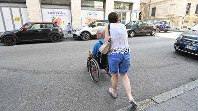 Odprava ovir ni samo vprašanje invalidov, temveč kakovosti bivanja vseh občanov (ARHIV)