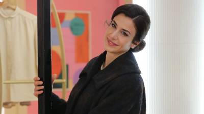 Lara Komar (P. BRUNI)