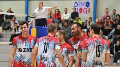 Odbojkarji SloVolleyja ZKB so tik pod vrhom lestvice C-lige (FOTODAMJ@N)