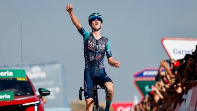 Jakob Omrzel je sam prekolesaril ciljno črto 12. etape Vuelte (FB/TEAM BAHRAIN VICTORIOUS)