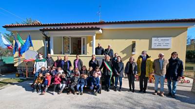 V Gabrovcu so danes predali namenu prenovljene prostore občinske stavbe, v kateri domuje otroški vrtec Večstopenjske šole Nabrežina (FOTODAMJ@N)