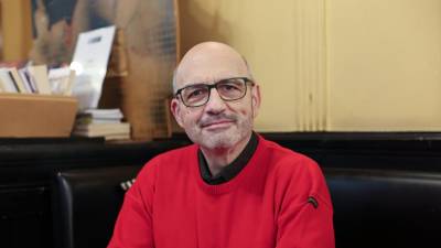 Iannaccone meni, da se mora cerkev vrniti k svojim koreninam