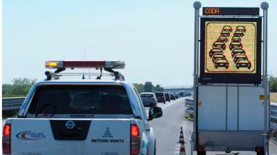 Promet na avtocesti A23 je zaradi odpravljanj posledic nesreče upočasnjen (ARHIV)