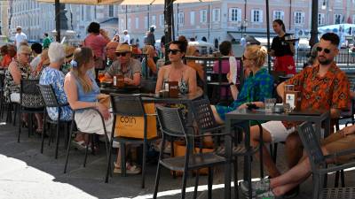 Trst so tudi ob velikem šmarnu preplavili turisti (FOTODAMJ@N)