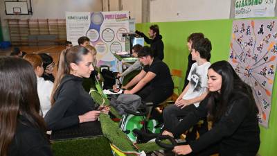 S kolesarjenjem so udeleženci v dveh dneh spremenili telovadnico v okolju prijazno in samooskrbno elektrarno