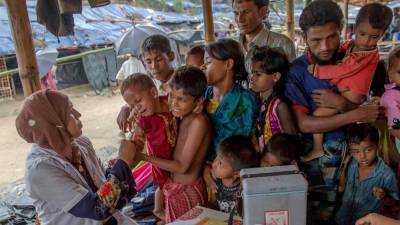 Več kot milijon pripadnikov manjšine Rohingya se je iz Mjanmara zateklo v Bangladeš (AP)