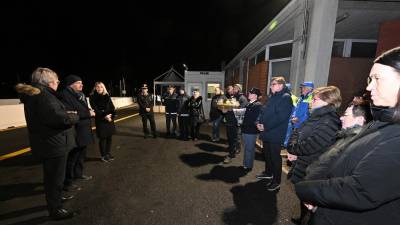 Izmenjava voščil na meji (FotoDamj@n)