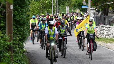 Kolesarji so v nedeljo prekolesarili 53 kilometrov med Krasom in Trstom