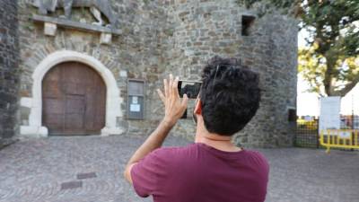 Goriški grad je bil kot vsak ponedeljek zaprt, zato so se nekateri turisti zaman povzpeli do njega (BUMBACA)